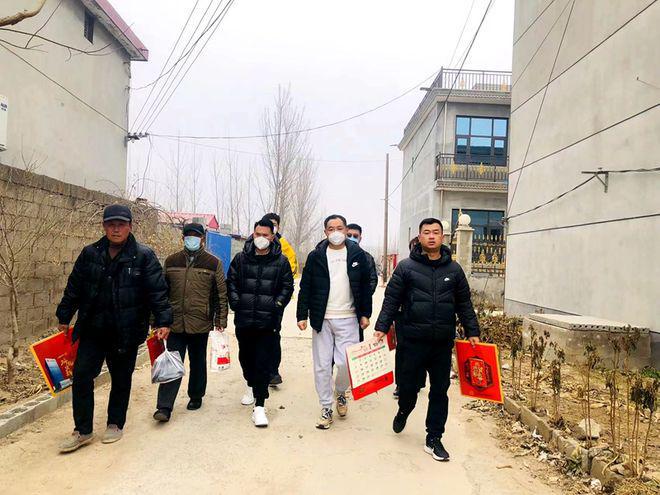 关爱困难群众 临沂市工商联文化传媒商会新春慰问进基层